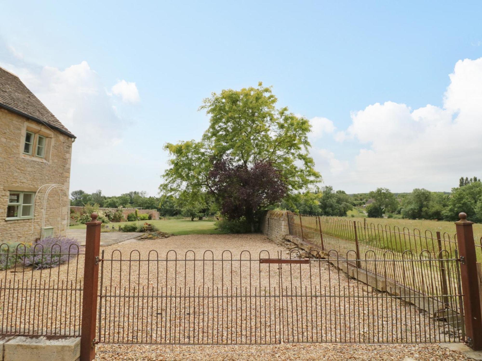 Glapthorn Manor Peterborough Exterior foto